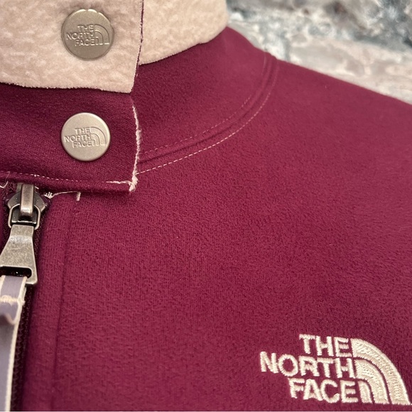 The North Face Maroon Jacket with Cream Sherpa Fleece Lining/Accents excell cond - Picture 4 of 9